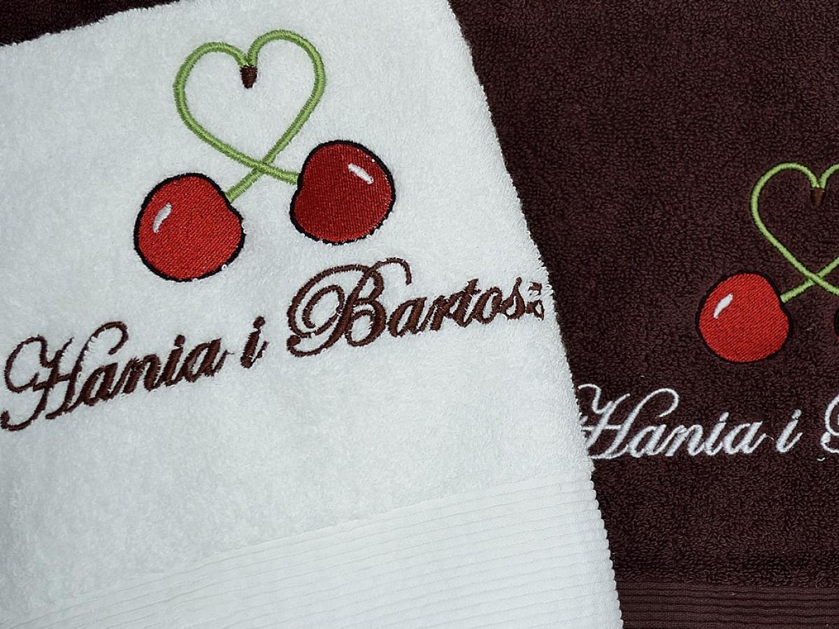 Kremowo-brązowy zestaw z imionami dla młodej pary