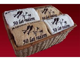 Najpopularniejszy wzór haftu z okazji ślubu i rocznicy ślubu.